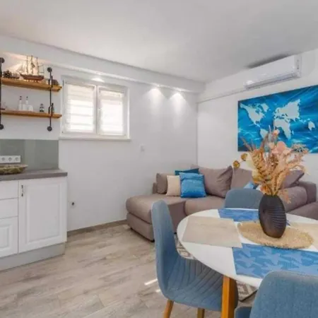 Two Bedroom With Terrace Apartman *