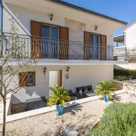 Apartman Two Bedroom With Terrace *