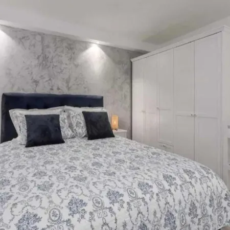 Two Bedroom With Terrace *