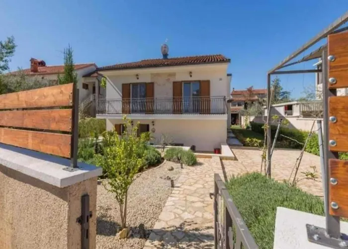 Two Bedroom With Terrace Pula